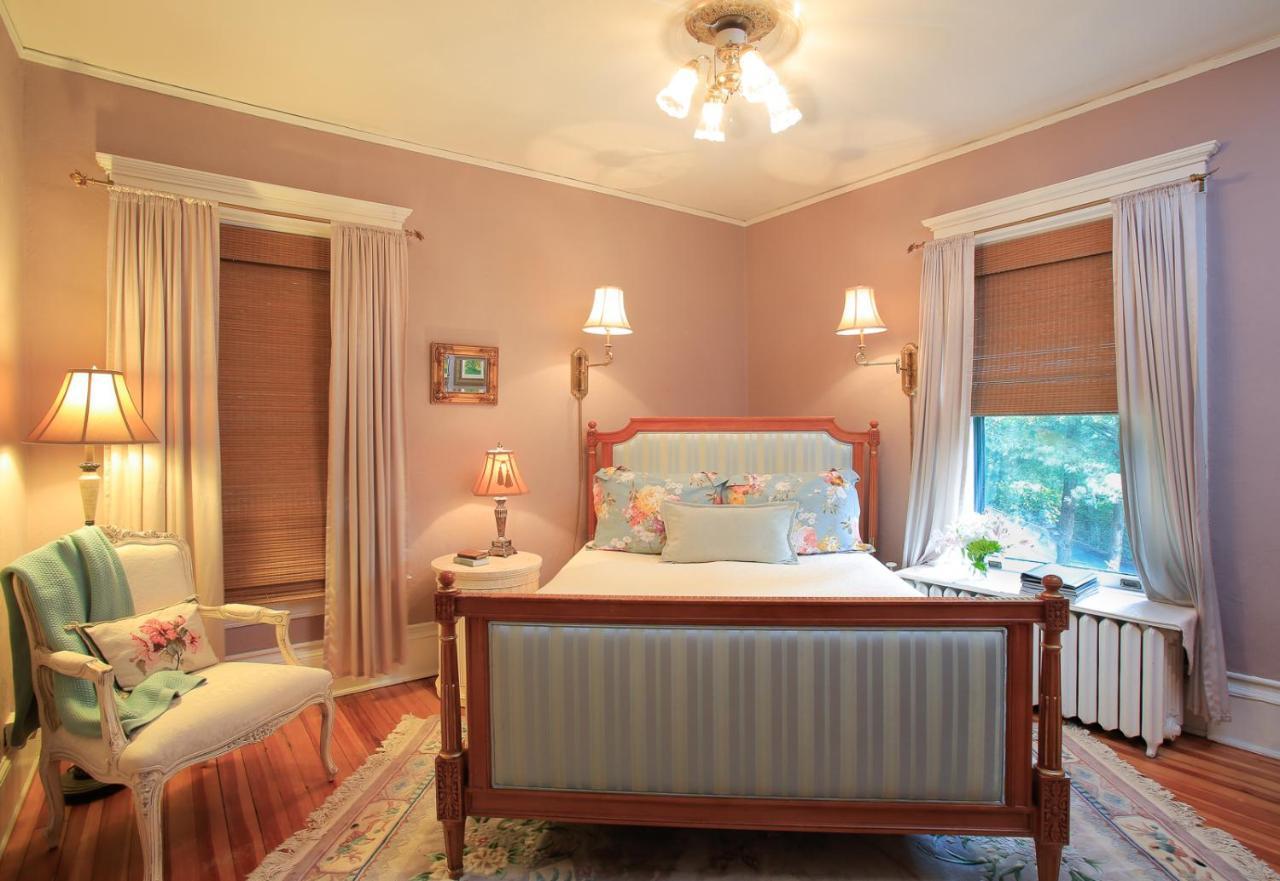 The Lion And The Rose Bed And Breakfast Asheville Exteriör bild