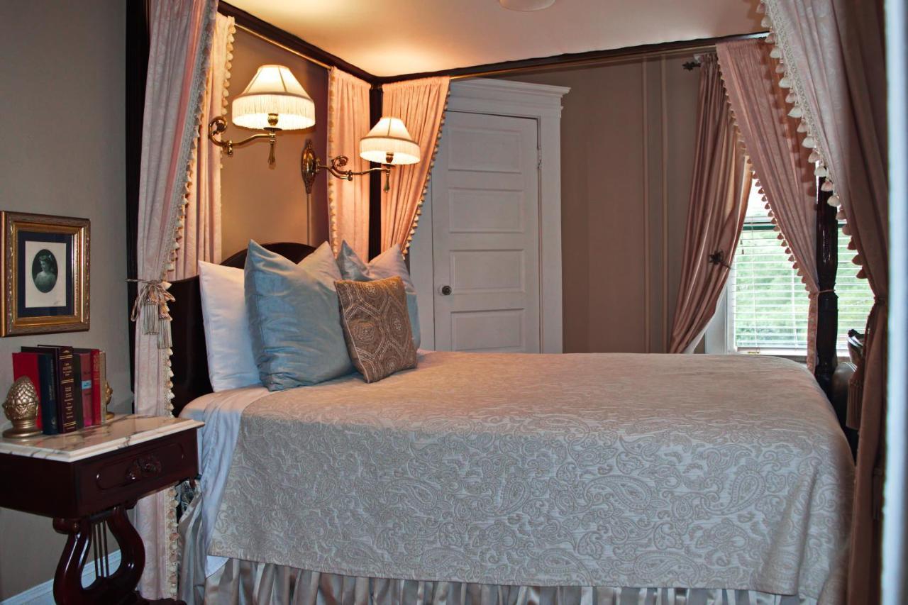 The Lion And The Rose Bed And Breakfast Asheville Exteriör bild