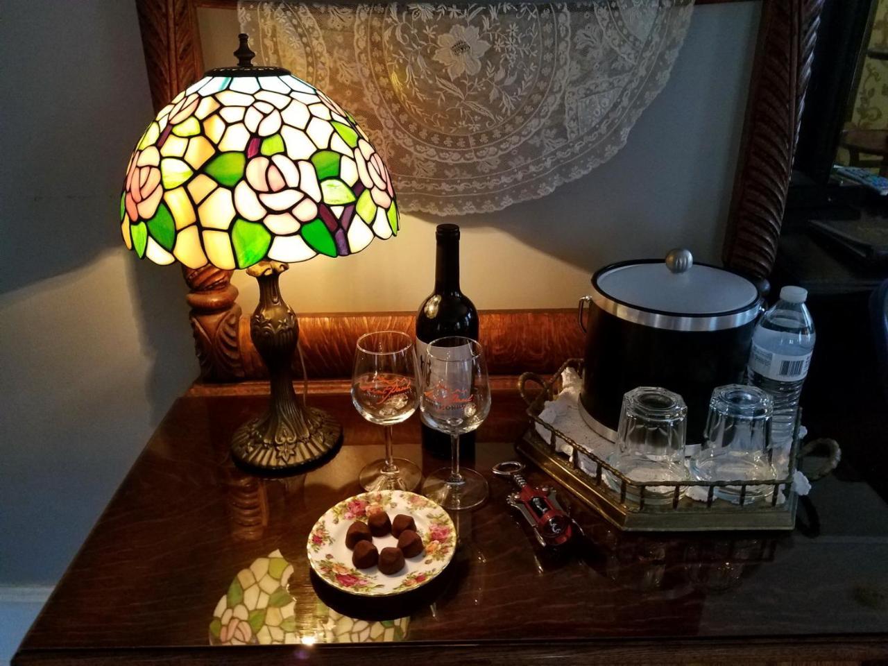 The Lion And The Rose Bed And Breakfast Asheville Exteriör bild